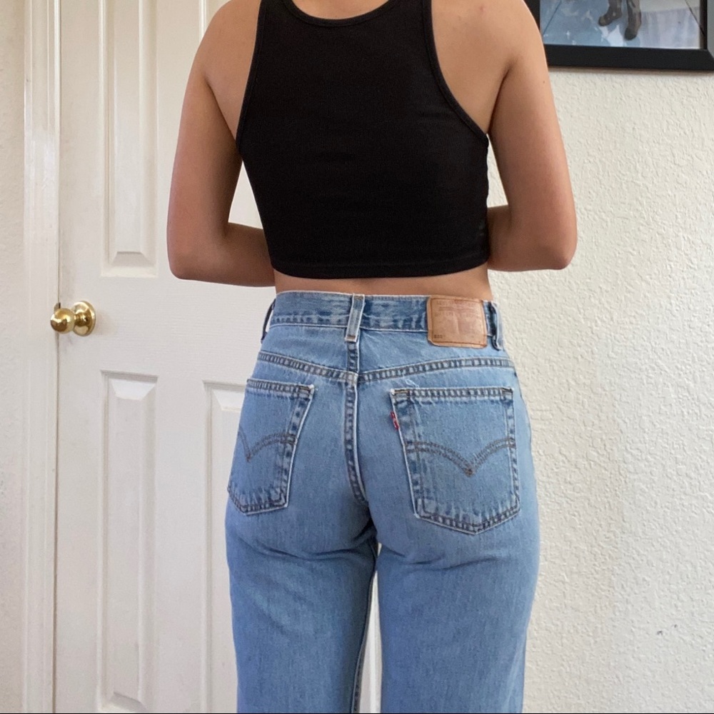 Light Wash Levi’s
